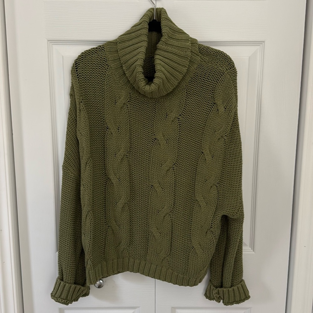Knit Turtle-neck Sweater